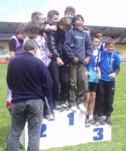 Podium du relais 4x60m du TSA aux régionaux BE-MI sur piste 2010 à Albi