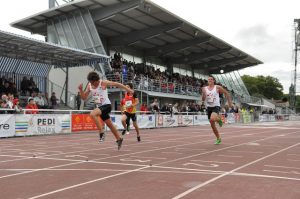 Baptiste Barthès et Cédric Boulet sur 100m au Meeting International de Castres 2011