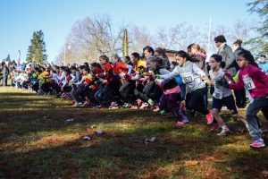 Départ des poussines au cross Hubert André 2017 à Blaye-les-Mines