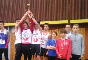 Podium des minimes du TSA aux championnats du Tarn de cross 2019 à Florentin